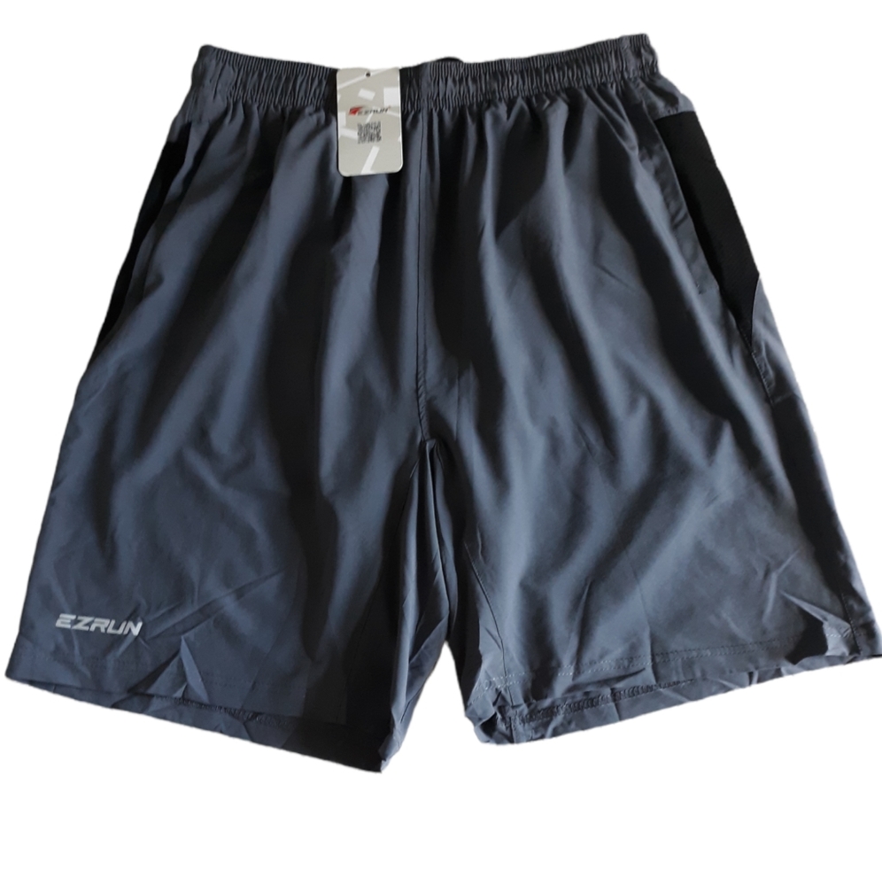 New EZRUN Size Medium Grey Shorts